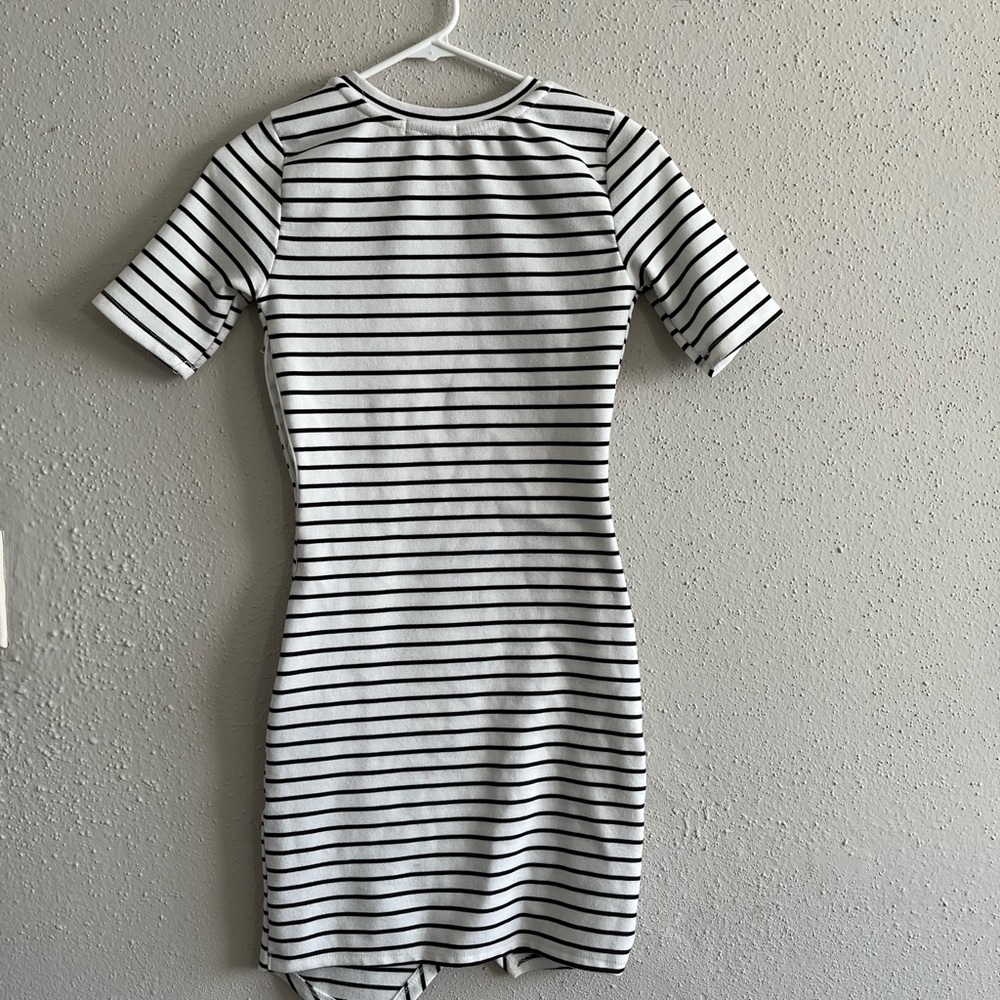 Striped bodycon  dress - Picture 3 of 4